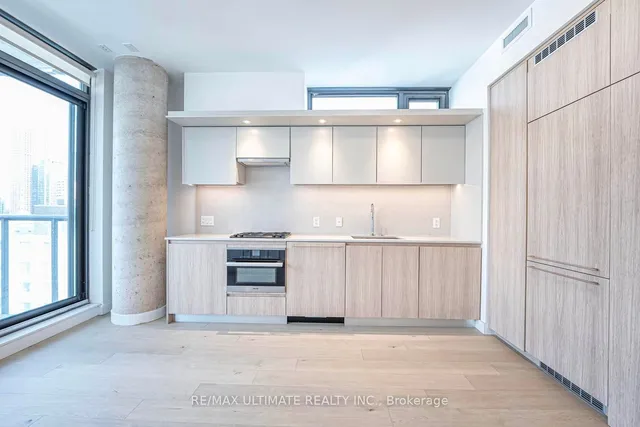 Additional image 18 of 81 Wellesley St Unit 907