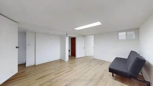 Additional image 33 of 28 Fennings St