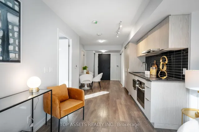 Additional image 19 of 60 shuter St Unit 2003