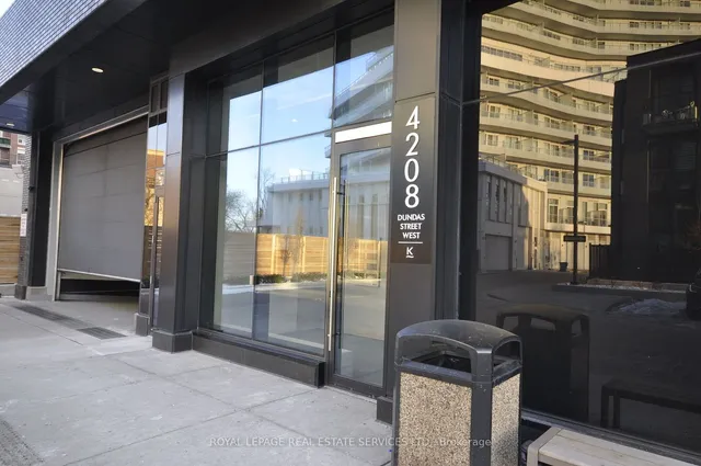 Additional image 2 of 4208 Dundas St Unit 702