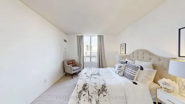 Additional image 20 of 256 Doris Ave Unit 2002