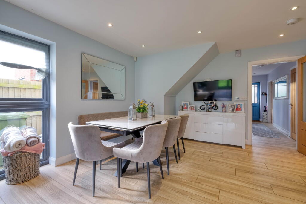 Additional image 11 of Arrow View, Studley, B80 7FH