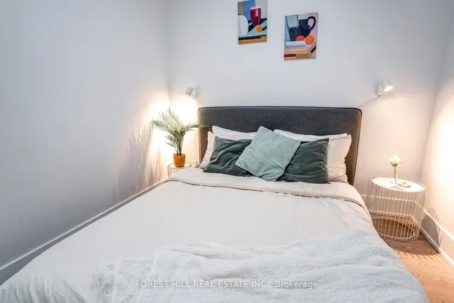 Additional image 22 of 55 Merchants' Wharf Unit 619