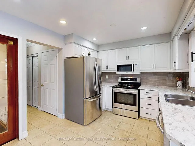 Additional image 8 of 8 Stephensen Crt