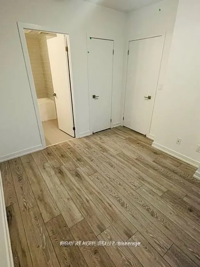 Additional image 31 of 159 Wellesley St Unit 406