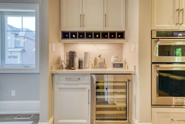 Additional image 10 of 231 York Rd Unit 3