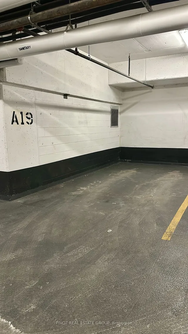 Additional image 18 of 2522 Keele St Unit 215