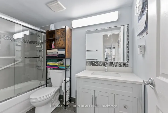 Additional image 31 of 1 Massey Sq Unit 1110