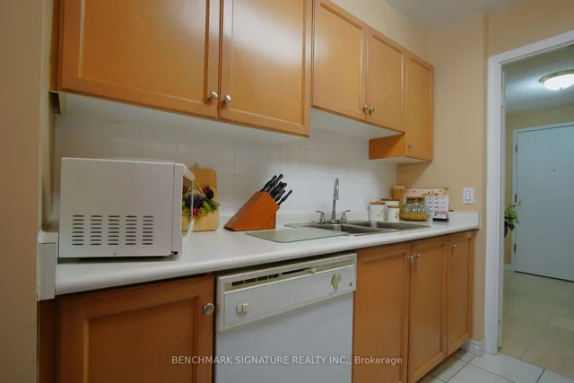 Additional image 7 of 1883 Mcnicoll Ave Unit 919