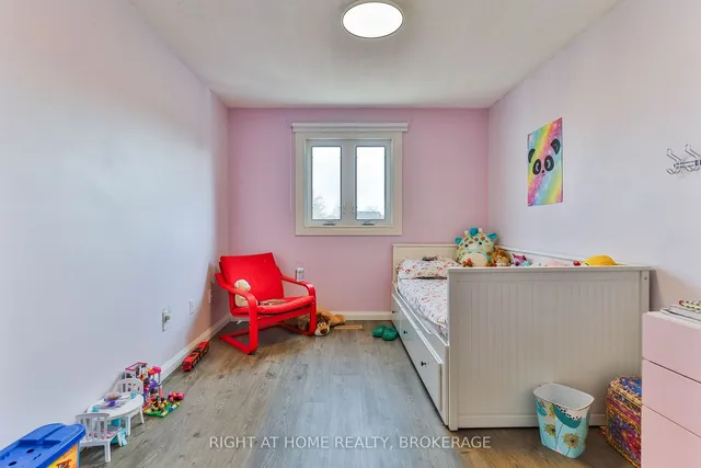 Additional image 25 of 2 Desantis Crt