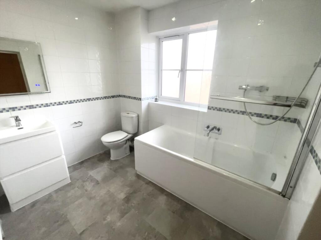 Additional image 8 of Colney Heath Lane, ST. ALBANS