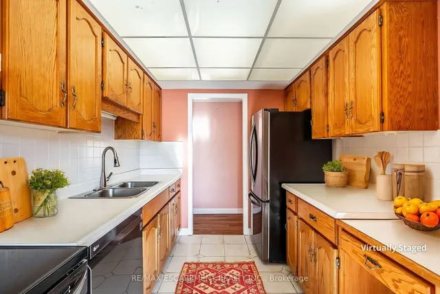 Additional image 8 of 8 Village Green Unit 612