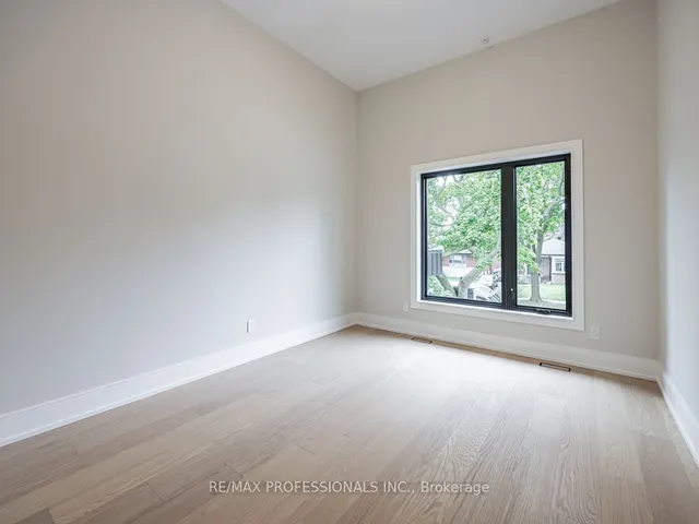 Additional image 28 of 7 Charleston Rd