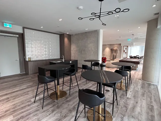 Additional image 18 of 47 Mutual St Unit 803