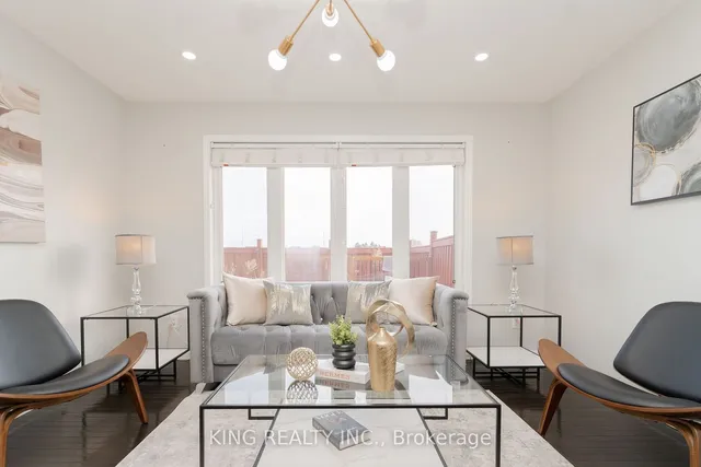 Additional image 15 of 54 COACHLIGHT Cres