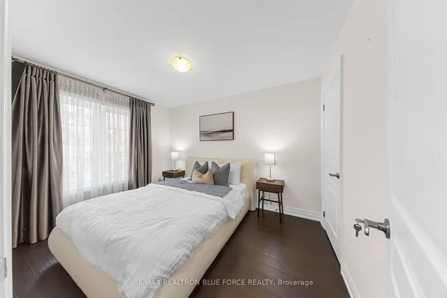 Additional image 29 of 27 Goldthread Terr