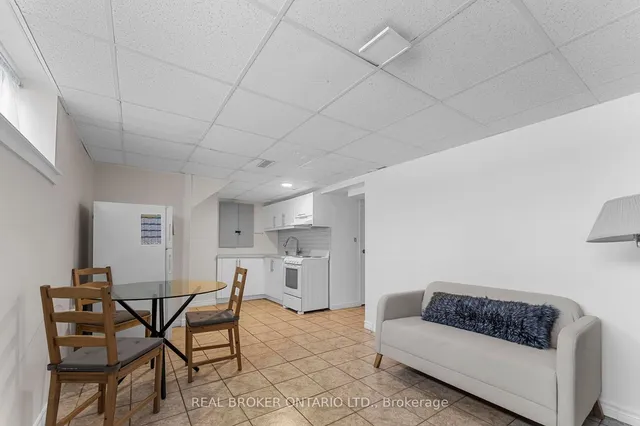 Additional image 28 of 42 Blackwater Cres