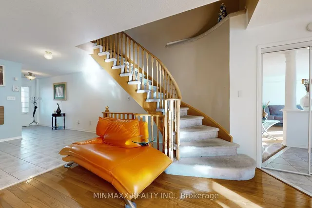 Additional image 20 of 1246 Mowat Lane