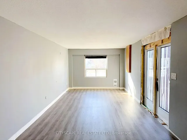 Additional image 15 of 2231 Sidney Dr