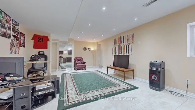 Additional image 34 of 53 Heatherglen Dr