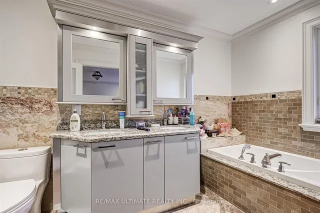 Additional image 17 of 21 Thornton Ave