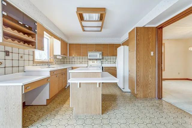 Additional image 11 of 16 Alder Crt