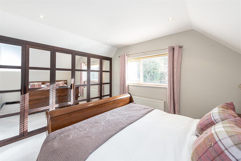 Additional image 8 of Tintern Close, Harpenden