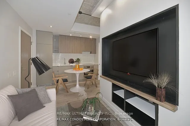 Additional image 5 of 161 Roehampton Ave Unit 233