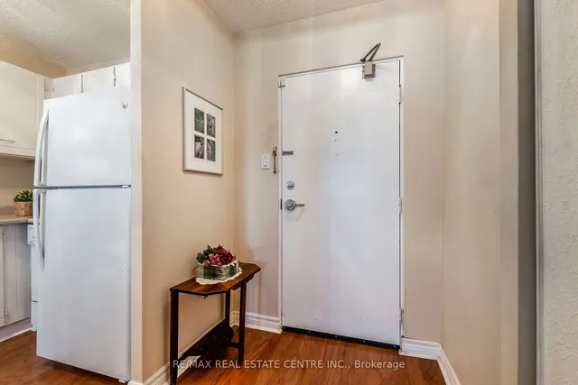 Additional image 4 of 81 Millside Dr Unit 902