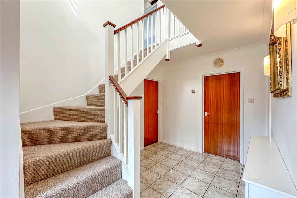 Additional image 18 of Frogmore, St. Albans, Hertfordshire, AL2