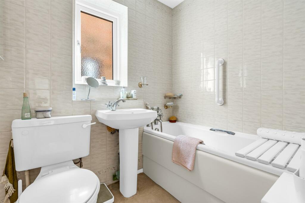 Additional image 19 of Birch Grove, Welwyn