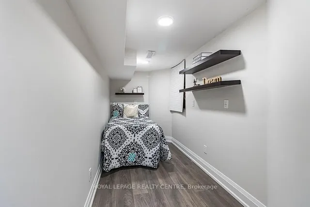 Additional image 38 of 3 Lake Louise Dr