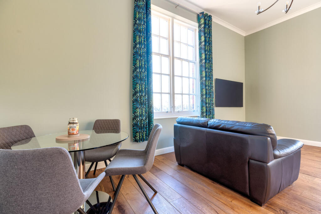 Additional image 11 of The Birches, 47 Azalea Close, St. Albans, Hertfordshire, AL2