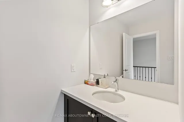 Additional image 39 of 3298 Charles Fay Pass