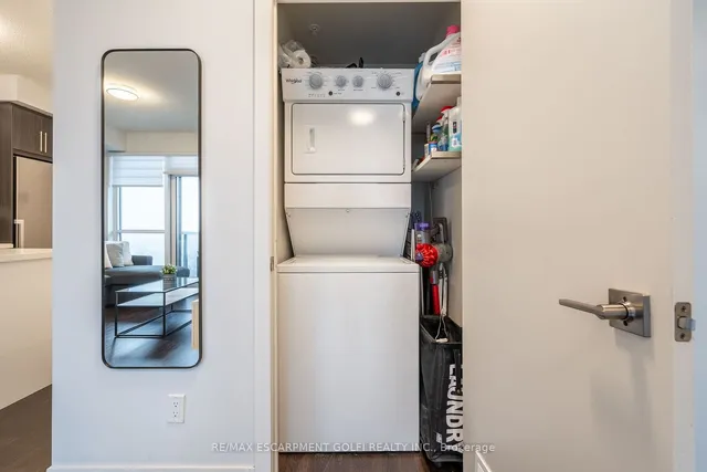 Additional image 18 of 2087 FAIRVIEW St Unit 2001