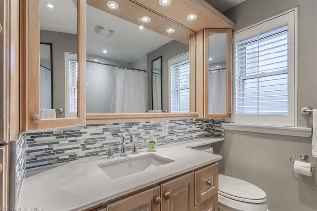 Additional image 17 of 2326 Redfern Rd