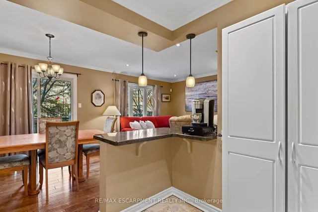 Additional image 17 of 79 Braeheid Ave Unit 16