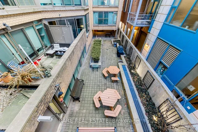 Additional image 24 of 42 Camden St Unit 302