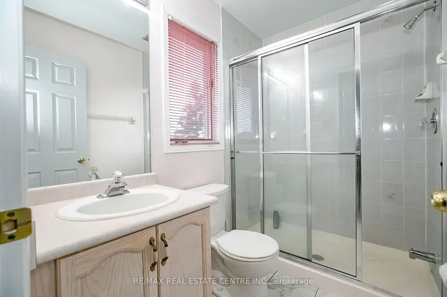 Additional image 29 of 40 Rocky Mountain Cres