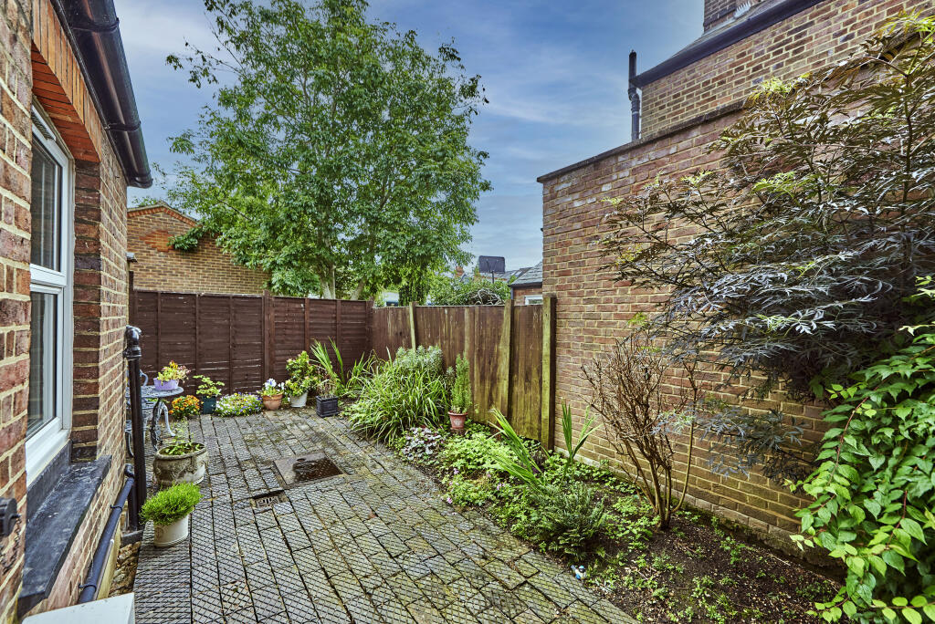Additional image 7 of Cowper Road, Harpenden, Hertfordshire, AL5