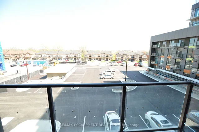 Additional image 11 of 450 Dundas St Unit 319