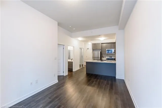 Additional image 12 of 450 Dundas St Unit 518