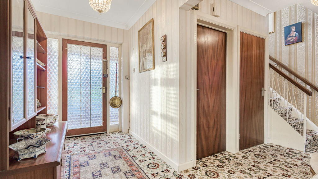 Additional image 35 of Brueton Avenue, Solihull, B91 3EN