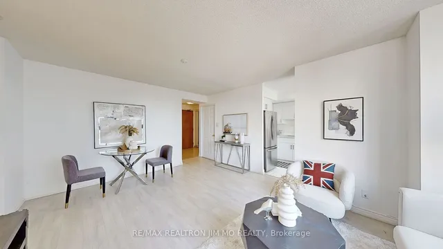 Additional image 11 of 256 Doris Ave Unit 2002