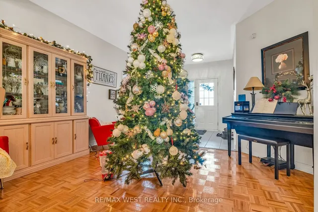 Additional image 22 of 8 Lampman Dr