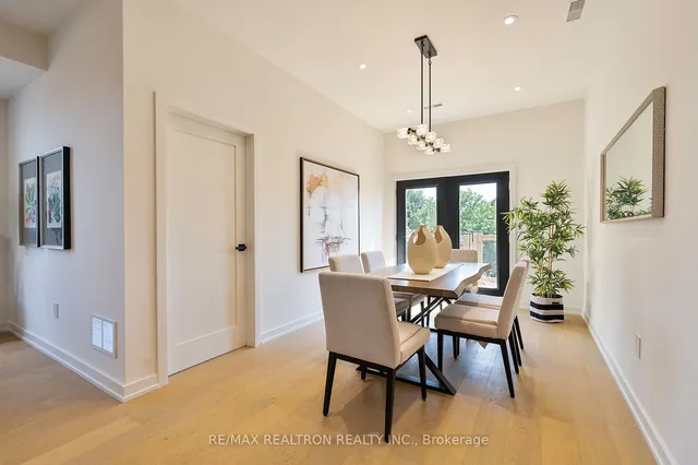 Additional image 14 of 53 Alameda Ave