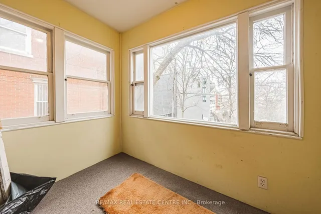 Additional image 15 of 8 MAIN St