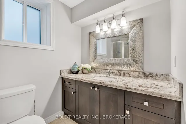 Additional image 32 of 47 Lorupe Crt