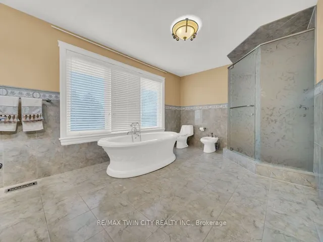 Additional image 27 of 26 Paddock Crt