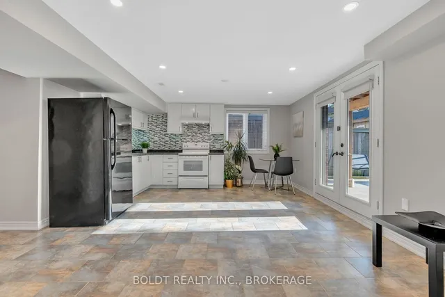 Additional image 31 of 47 Lorupe Crt